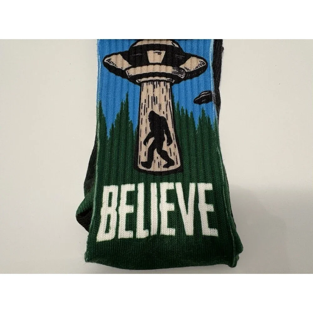 Savvysox Bigfoot UFO Socks Brand New Paranormal Forest